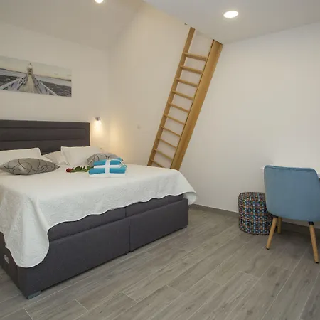 Central Old Town 3* Split