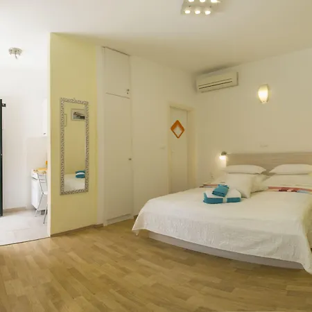 Central Old Town 3* Split