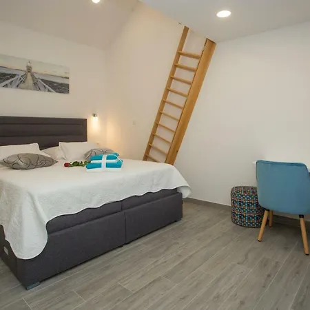 Central Old Town Gostinjska kuća Split