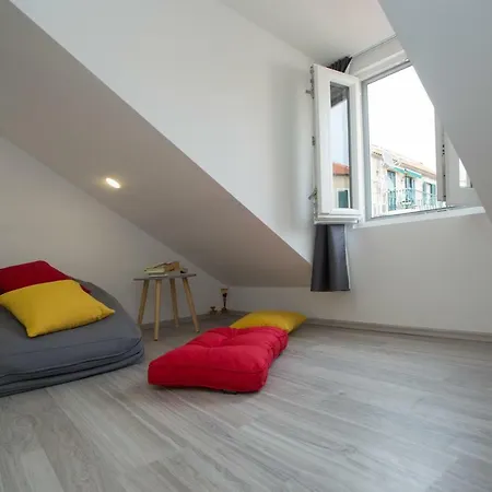 Gostinjska kuća Central Old Town 3*