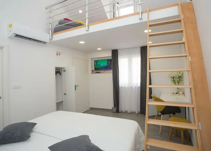 Casa de hóspedes Old Town 3*